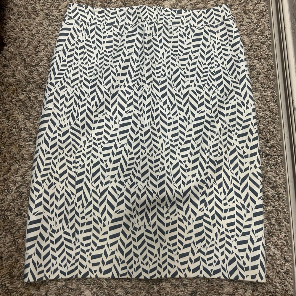 LOFT Geometric Pencil Skirt
